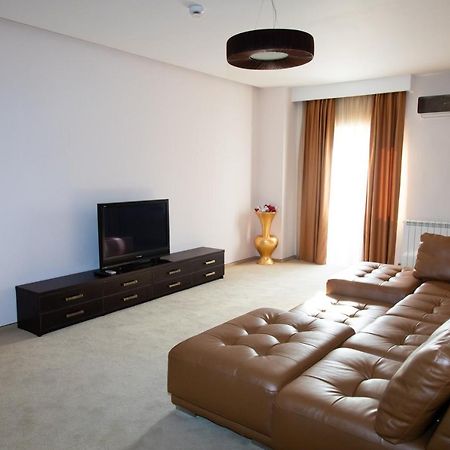 Hotel Palace Severin Drobeta Turnu Severin Bagian luar foto