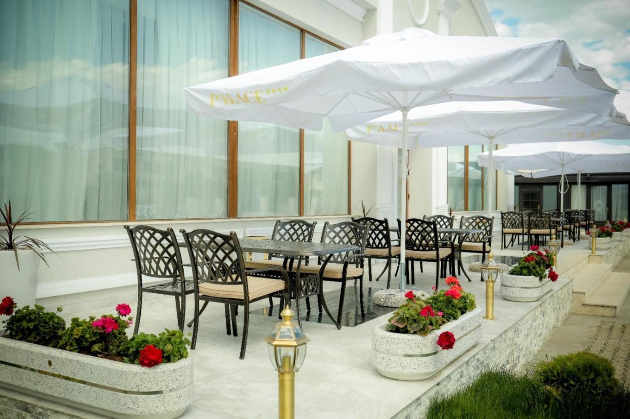 Hotel Palace Severin Drobeta Turnu Severin Bagian luar foto