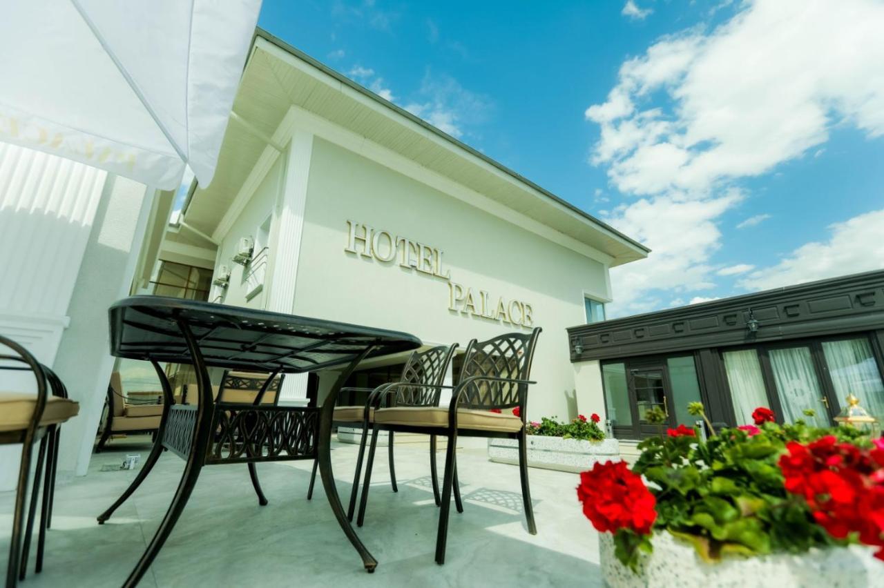 Hotel Palace Severin Drobeta Turnu Severin Bagian luar foto