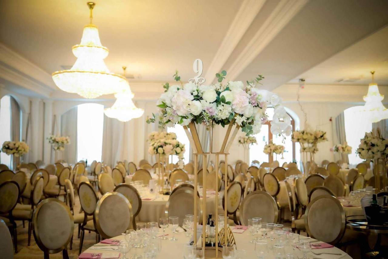 Hotel Palace Severin Drobeta Turnu Severin Bagian luar foto